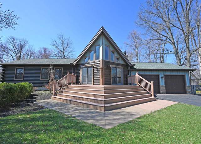 Property at 326 Waynoka Dr, Franklin Twp, OH 45171, 4 beds, 3 baths