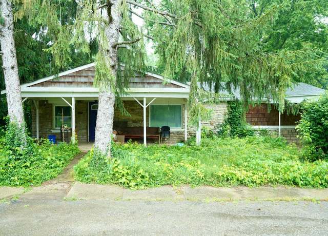 Property at 198 Race St, New Richmond, OH 45157, 3 beds, 1 bath
