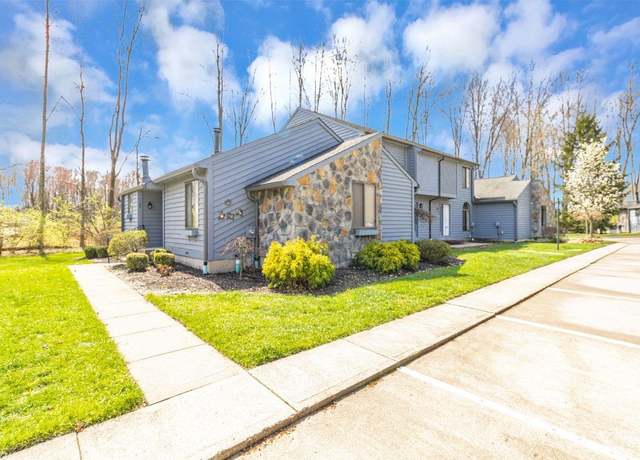 Property at 1187 Lamplighter Way, Union Twp, OH 45245, 2 beds, 2.5 baths