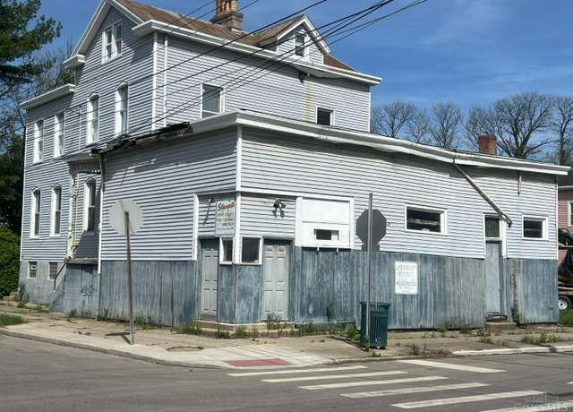 Property at 1628 Dexter Ave, Cincinnati, OH 45206, 4 beds, 2 baths