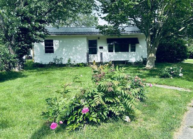 Property at 155 S Jackson St, Sabina, OH 45169, 2 beds, 1 bath