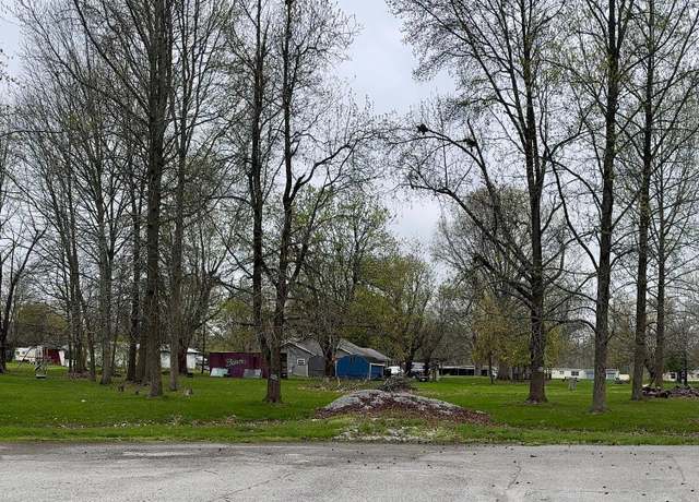 Property at 11906 Elmhurst Trl, Paint Twp, OH 45133