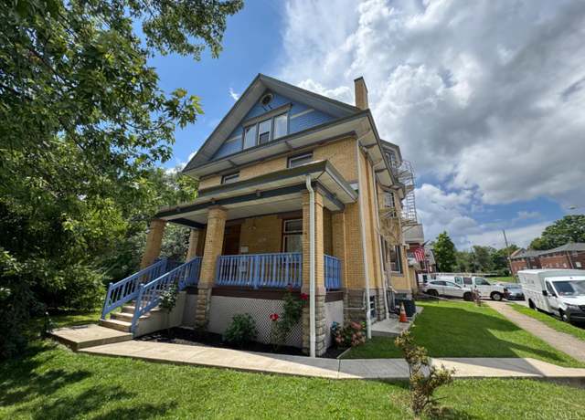 Property at 2325 Reading Rd, Cincinnati, OH 45202, 4 beds, 3 baths