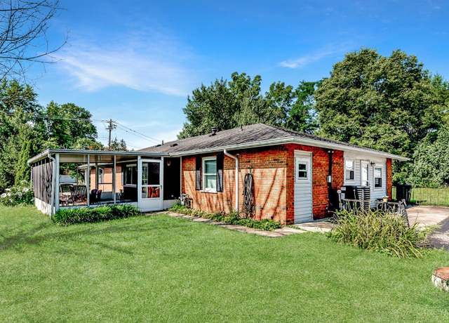 Property at 682 W North Bend Rd, Springfield Twp., OH 45224, 4 beds, 2.5 baths