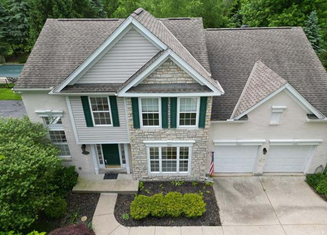 Property at 7511 Cornell Rd, Montgomery, OH 45242, 4 beds, 2.5 baths