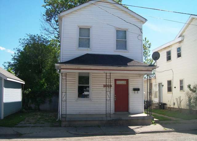 Property at 1019 Buckeye St, Hamilton, OH 45011, 3 beds, 1 bath