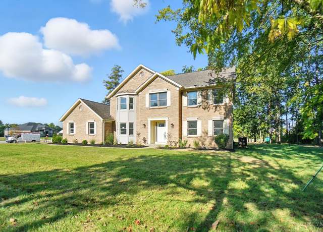 Property at 6828 Richards Dr, Liberty Twp, OH 45044, 4 beds, 3.5 baths
