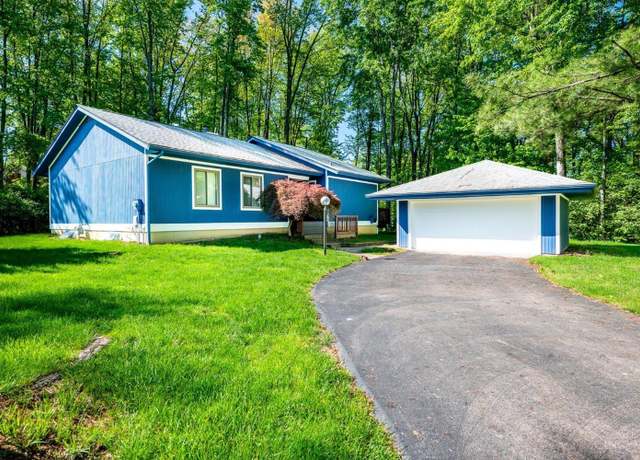 Property at 5672 Crooked Tree Ln, Miami Twp, OH 45150, 3 beds, 2 baths