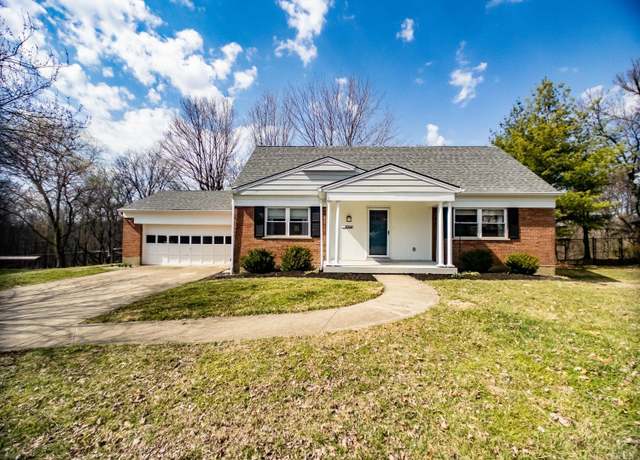 Property at 10141 Lochcrest Dr, Springfield Twp., OH 45231, 3 beds, 3.5 baths