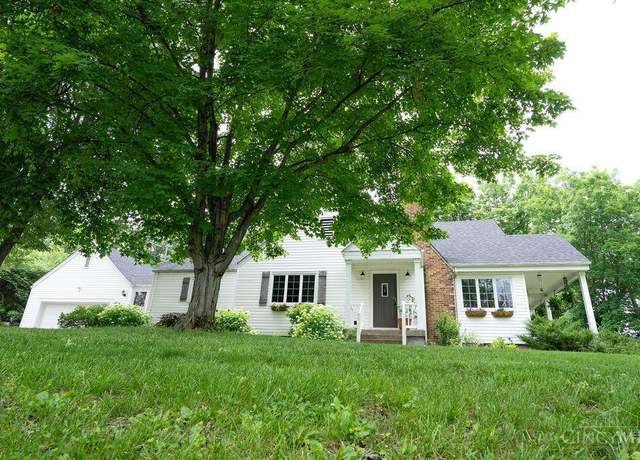 Property at 901 W Sunview Dr W, Hamilton, OH 45013, 3 beds, 2 baths