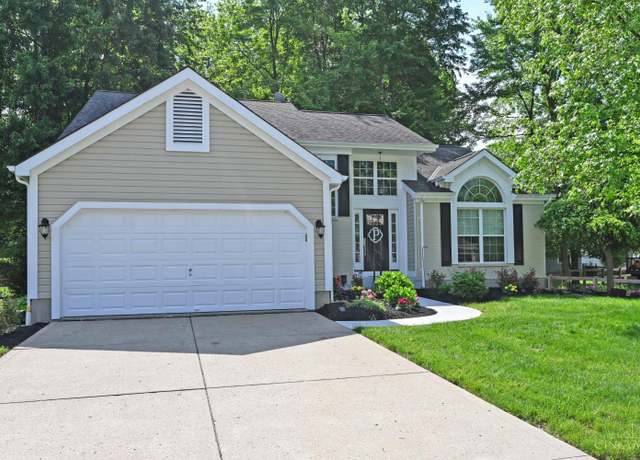 Property at 3654 Bristol Lake Dr, Batavia Twp, OH 45102, 3 beds, 2.5 baths