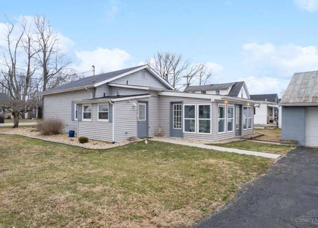 Property at 239 N East St, Bethel, OH 45106, 2 beds, 1.5 baths