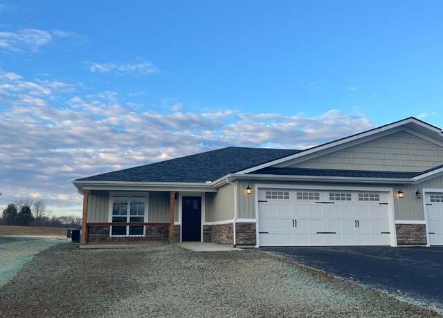 Property at 7619 Pea Ridge Rd Unit 4 B, Hillsboro, OH 45133, 2 beds, 2 baths