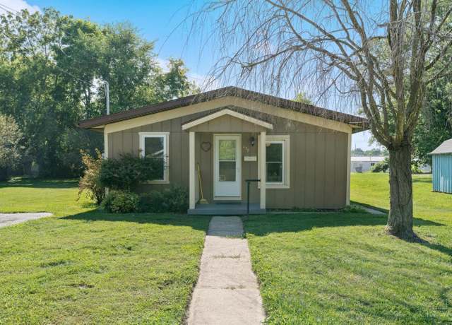 Property at 459 Paris Ave, Wilmington, OH 45177, 3 beds, 1 bath