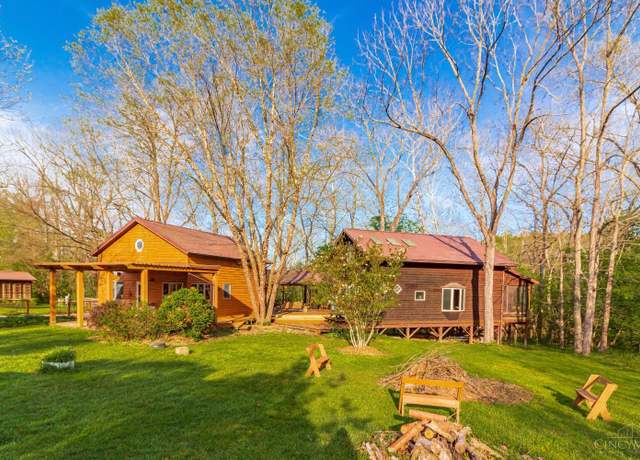 Property at 1225 Stoney Rd, Peebles, OH 45660, 4 beds, 2 baths