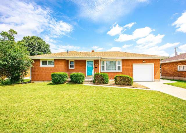 Property at 318 Kenyon Dr, Hamilton, OH 45015, 1 bed, 1.5 baths
