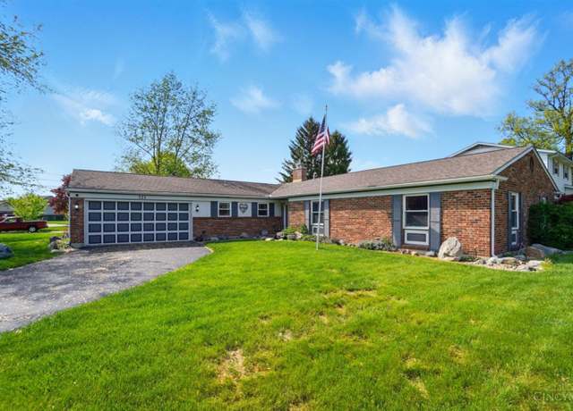 Property at 321 Winterset Dr, Englewood, OH 45322, 3 beds, 2.5 baths