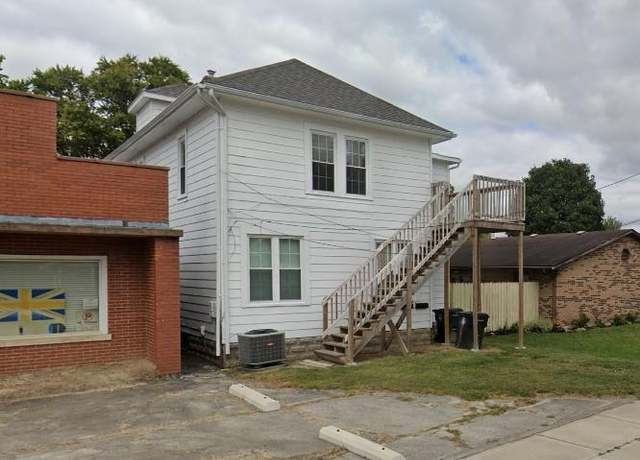 Property at 909 W Main St, Wilmington, OH 45177, 4 beds, 2 baths