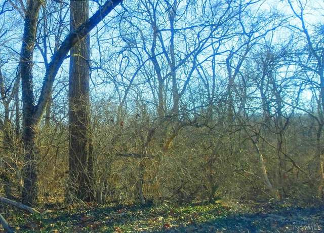 Property at 2 Leslie Ave, Woodlawn, OH 45215