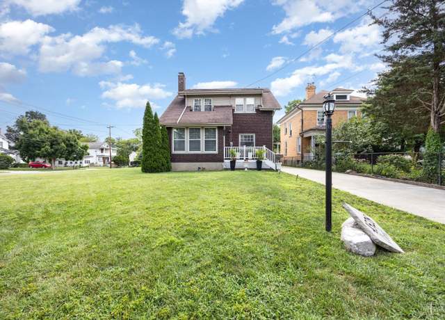 Property at 4528 Circle Ave, Cincinnati, OH 45232, 3 beds, 1.5 baths