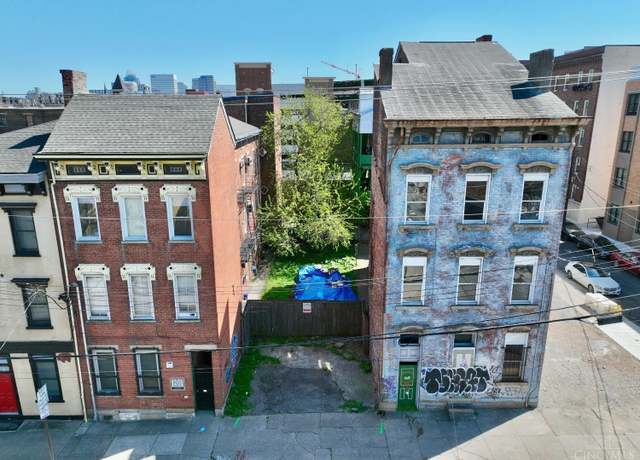 Property at 217 Findlay St, Cincinnati, OH 45202