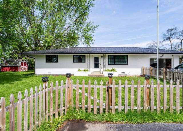 Property at 127 S College St, Sabina, OH 45169, 4 beds, 2 baths