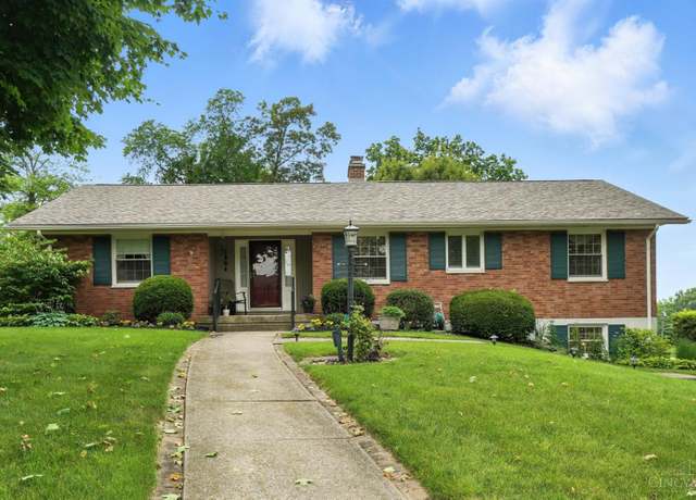 Property at 1804 Schirm Dr, Middletown, OH 45042, 4 beds, 3 baths