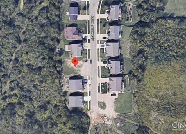 Property at 1059 Arbor Springs Dr, Hamilton, OH 45013