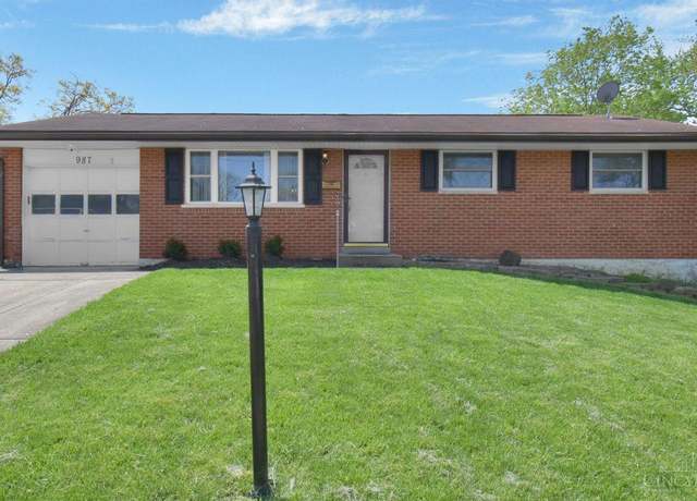 Property at 987 Glasgow Dr, Forest Park, OH 45240, 3 beds, 2 baths