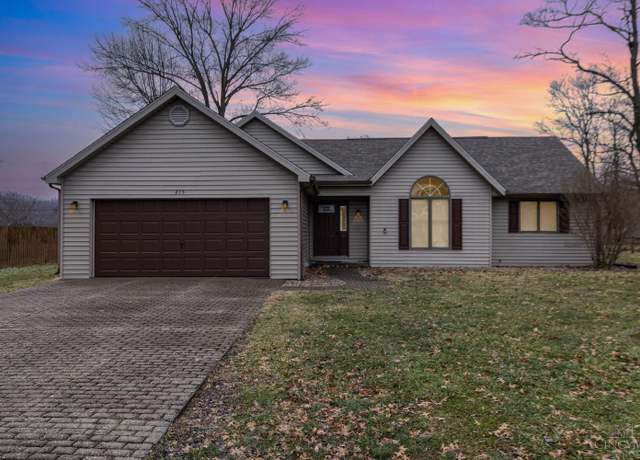 Property at 275 Barbour Dr, Aberdeen, OH 45101, 3 beds, 2 baths