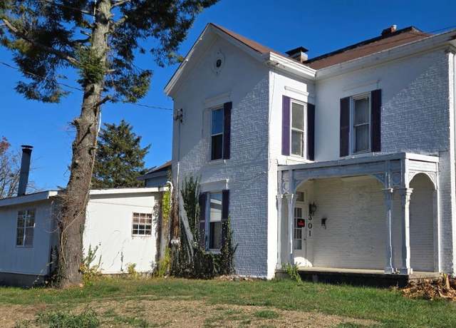 Property at 301 E Main St, Blanchester, OH 45107, 4 beds, 2 baths