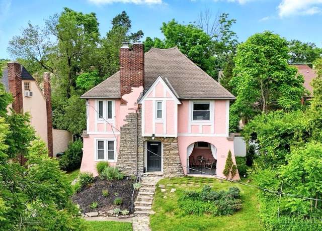 Property at 130 Mary Ln, Cincinnati, OH 45217, 3 beds, 2 baths