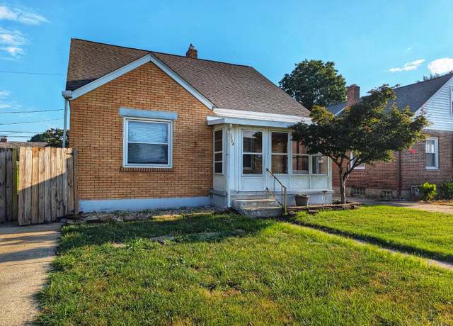 Property at 1724 Greenwood Ave, Hamilton, OH 45011, 3 beds, 1 bath