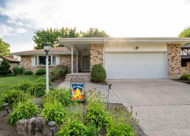 Property at 1608 Woodhall Ct, Middletown, OH 45042, 3 beds, 2 baths
