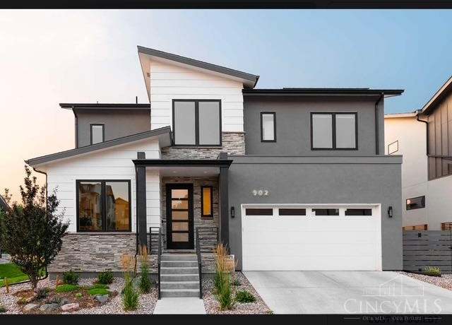 Property at 892 Clifton Crest Ter, Cincinnati, OH 45220, 5 beds, 4 baths