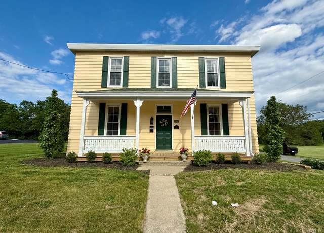 Property at 1100 Congress Ave, Glendale, OH 45246, 4 beds, 2.5 baths