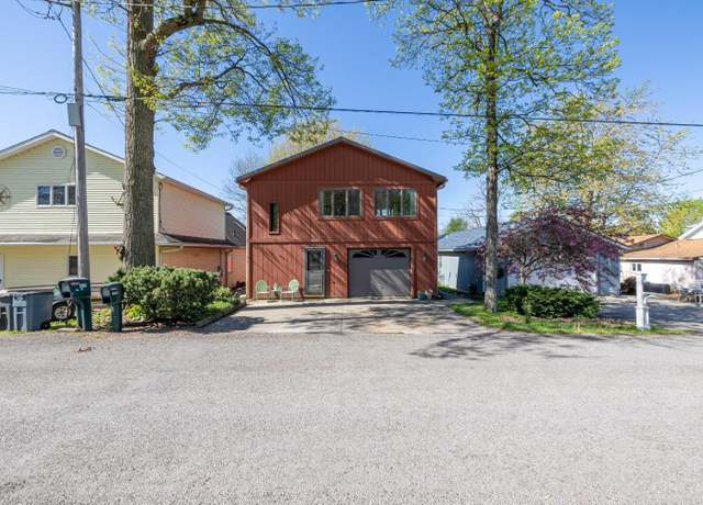 Property at 10125 Seminole Shore Dr, Huntsville, OH 43324, 3 beds, 3 baths