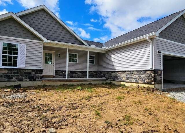 Property at 2021 Zuni Dr, Franklin Twp, OH 45171, 3 beds, 2 baths