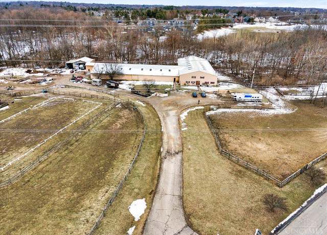 Property at 2675 Carriagegate Ln, Deerfield Twp., OH 45039, 2 beds, 3 baths