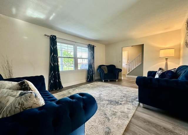 Property at 12025 Elkridge Dr, Forest Park, OH 45240, 4 beds, 2.5 baths