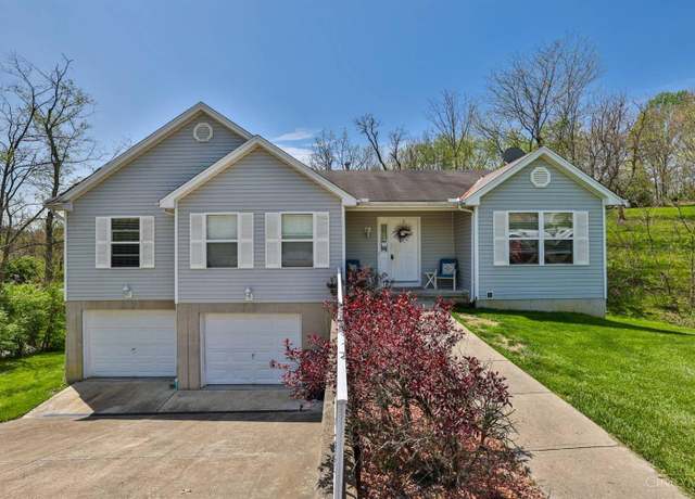 Property at 3131 Cumberland Dr, Lawrenceburg, IN 47025, 3 beds, 2 baths