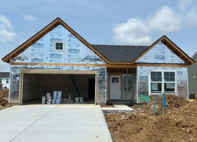 Property at 1279 Blue Spruce Ln, Wilmington, OH 45177, 3 beds, 2 baths