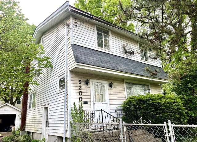 Property at 5200 Whetsel Ave, Cincinnati, OH 45227, 2 beds, 1.5 baths