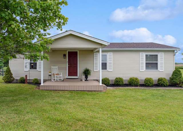 Property at 7612 Center Rd, Chester Twp, OH 45177, 3 beds, 2 baths
