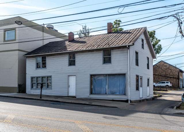 Property at 17 W Silver St, Lebanon, OH 45036, 7 beds, 3.5 baths