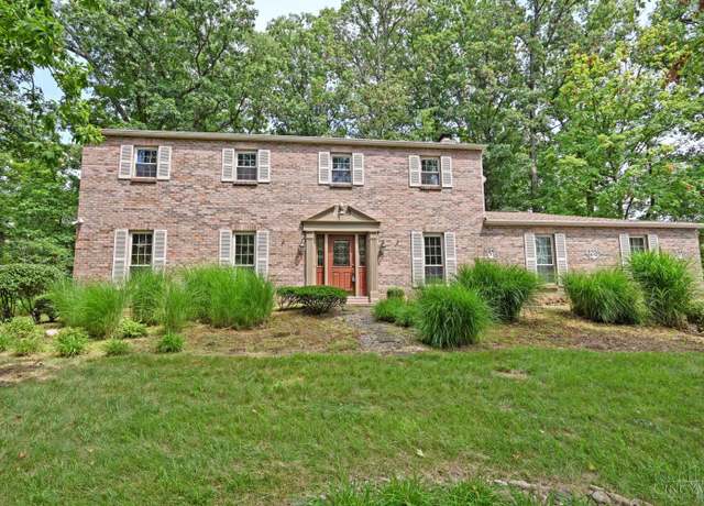 Property at 9616 Holly Leaf Cir, West Chester, OH 45241, 4 beds, 2.5 baths