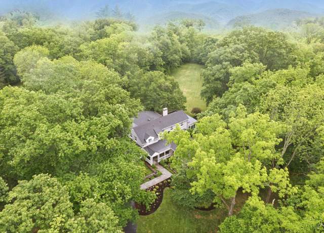 Property at 8700 Hopewell Rd, Indian Hill, OH 45242, 5 beds, 6 baths