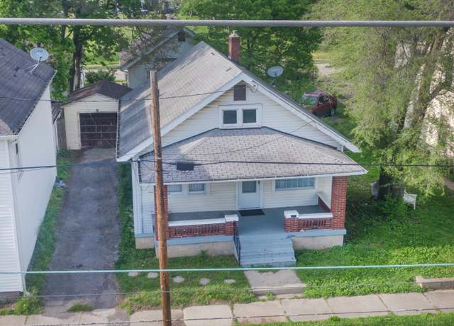 Property at 2107 Woodlawn Ave, Middletown, OH 45044, 2 beds, 1 bath