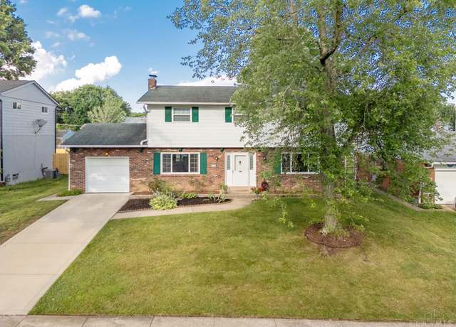Property at 1624 Pinebluff Ln, Anderson Twp, OH 45255, 4 beds, 2.5 baths