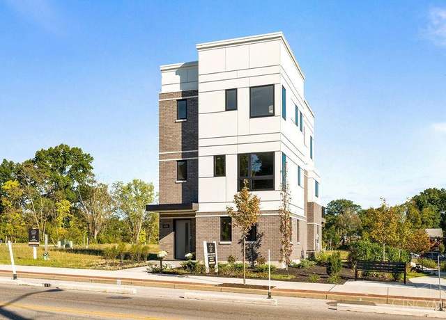 Property at 6242 Station Court Dr, Cincinnati, OH 45224, 3 beds, 3.5 baths